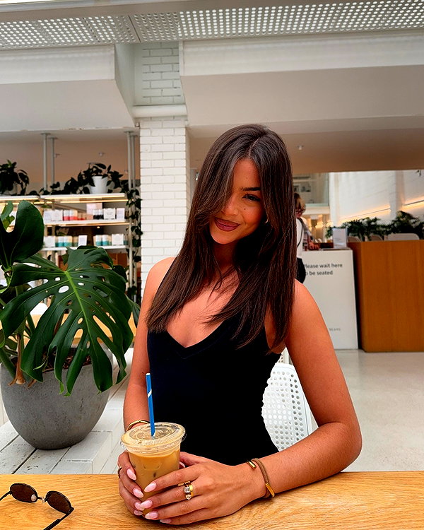 oliviaphillipps instagram image archive image