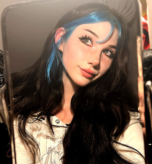 danielle.mercedie instagram image archive image