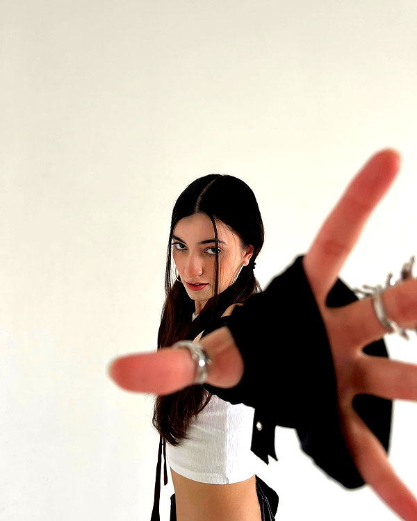zarinamartinna instagram image archive image