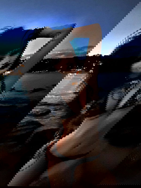 lanielifeless image ~ Altpins