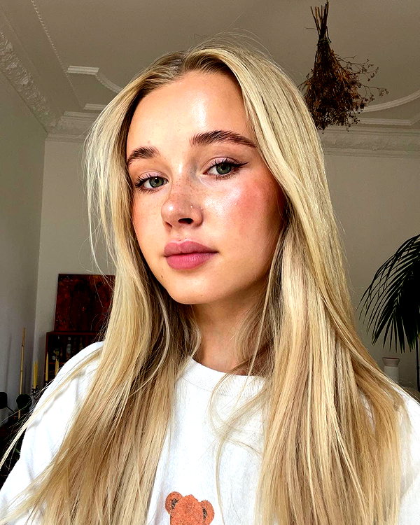 lilih instagram image archive image
