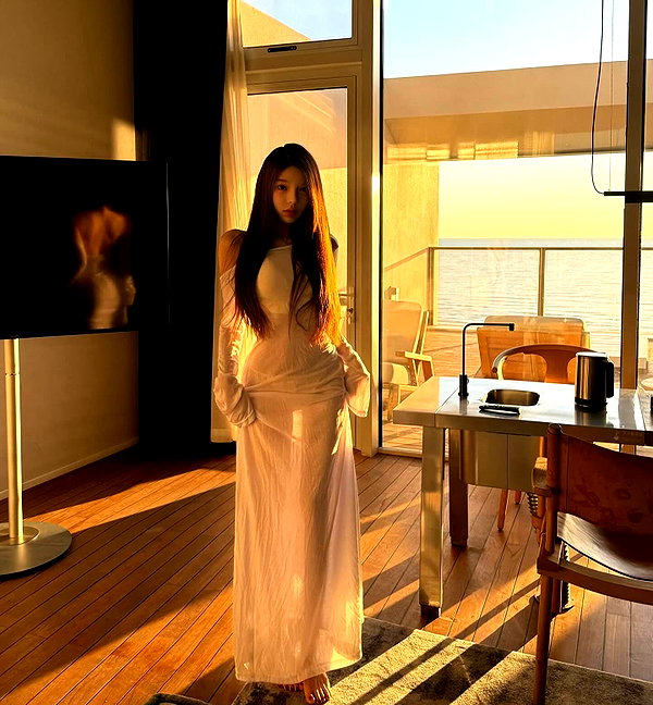 lyhythuedoxinh instagram image archive image