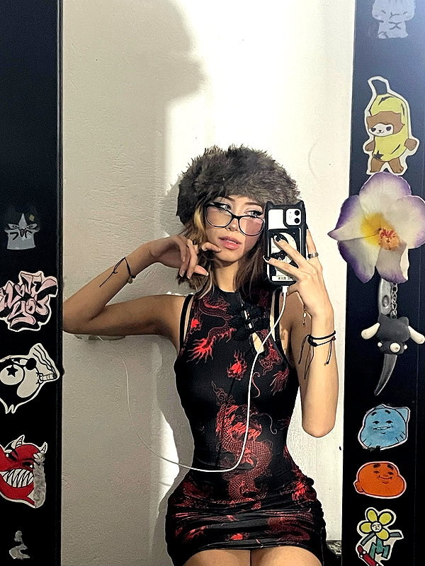 shevaal_x instagram image archive image