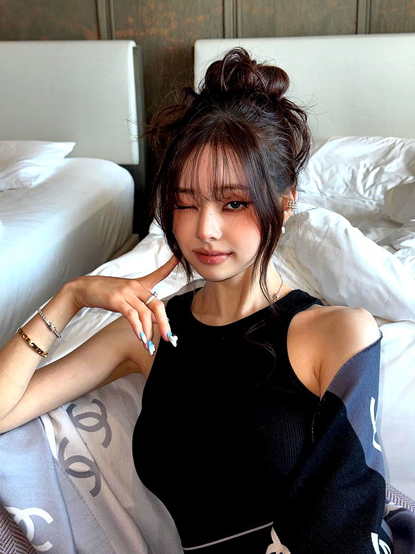 dear.zia instagram image archive image