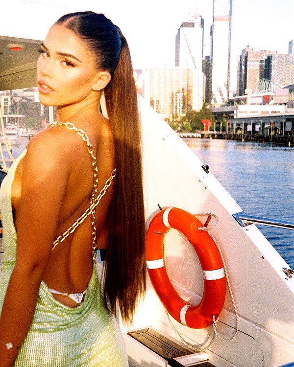 leahhalton instagram image archive image