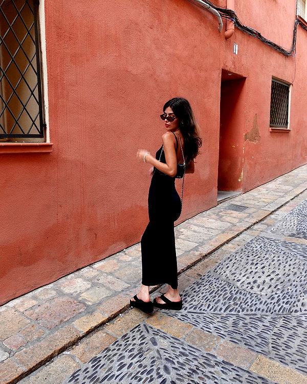 ainaratorneg instagram image archive image