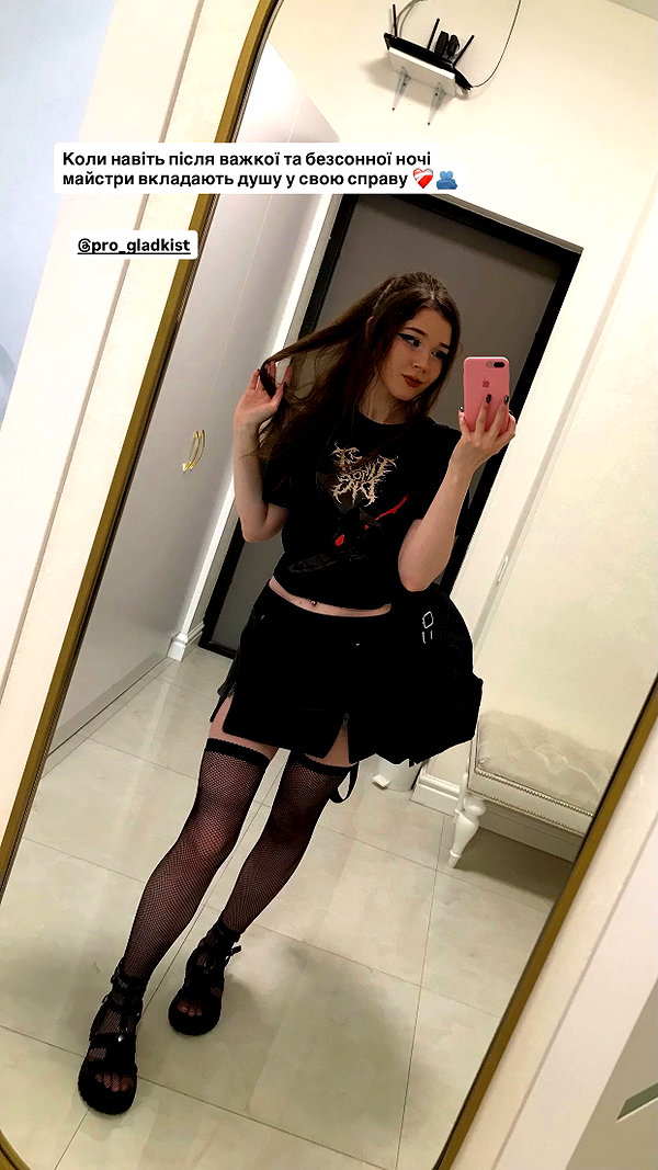 tiny.eviluv instagram image archive image