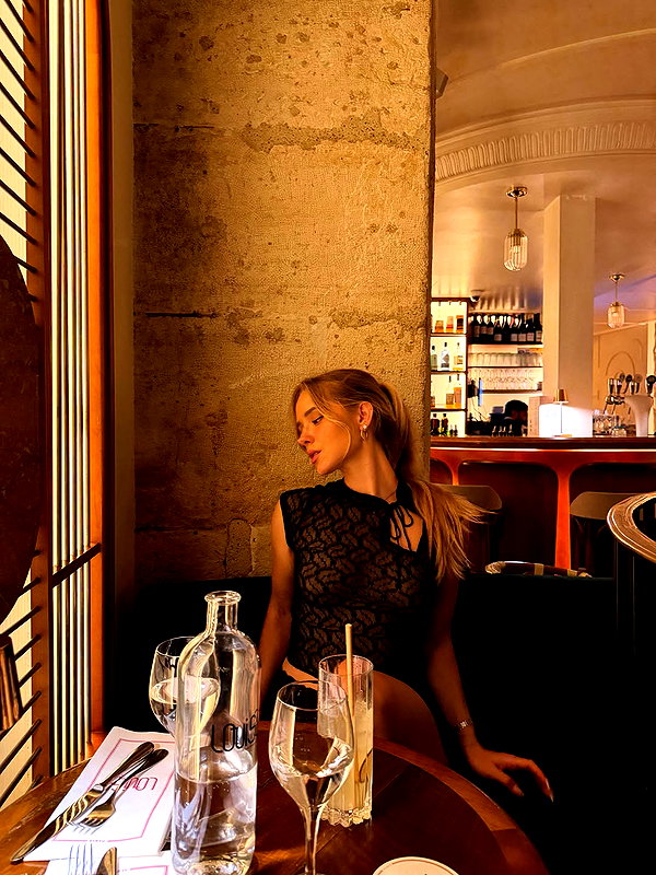 carolinezalog instagram image archive image