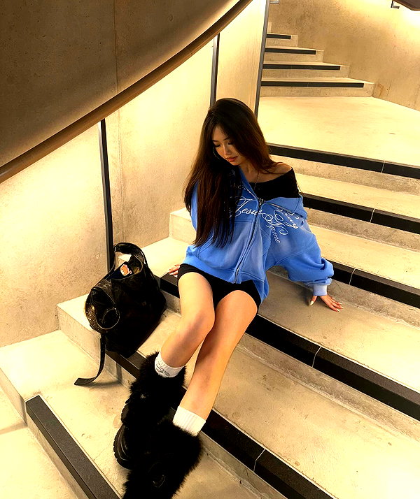 joycee.e instagram image archive image