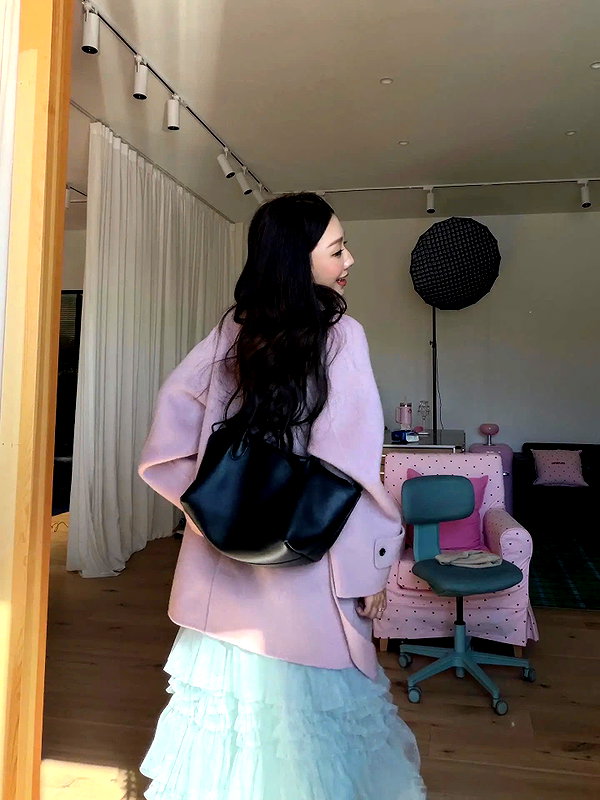 Archived image from @phuongthao.1109 on Instagram