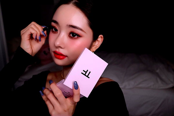 dear.zia instagram image archive image