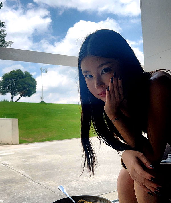 ll.lu1s instagram image archive image