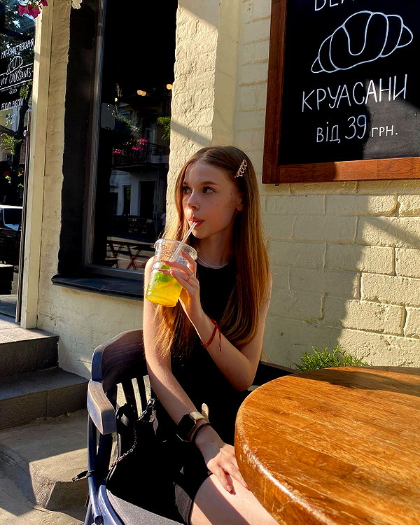 kristti.a instagram image archive image