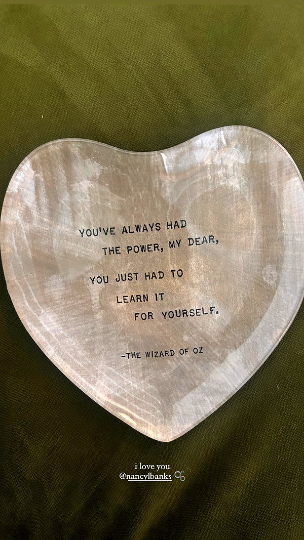 arianagrande instagram image archive image