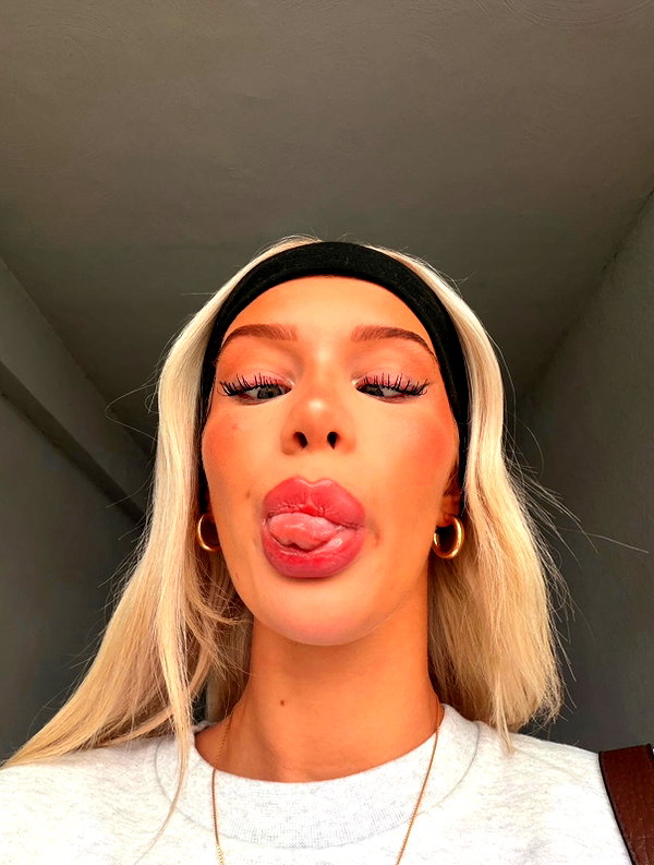 sophiecharlotth instagram image archive image