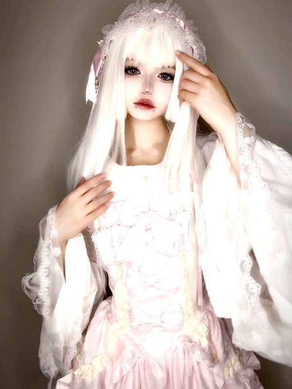 mie.llune instagram image archive image