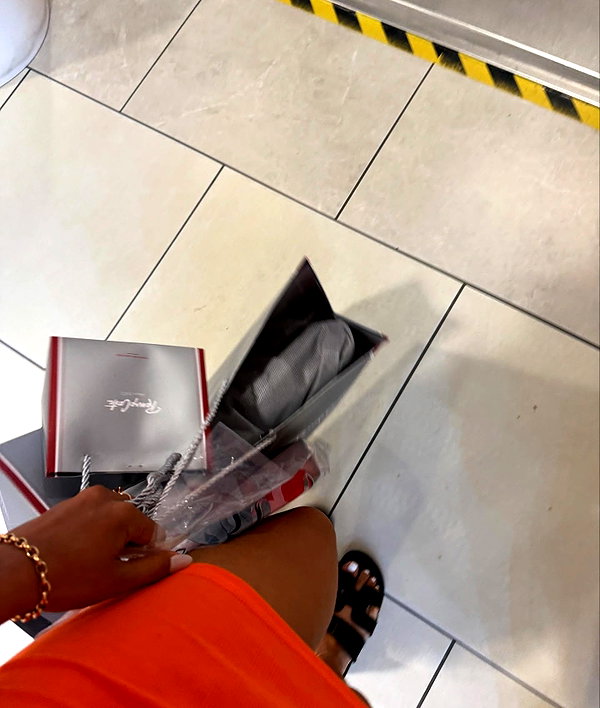 mishell.lindaflor instagram image archive image