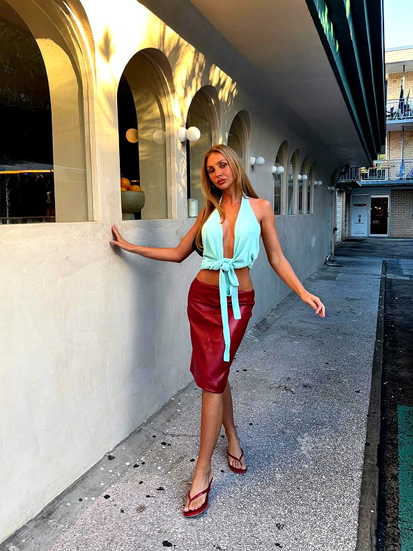 Archived image from @edenharper on Instagram