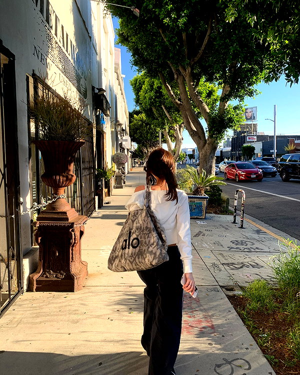 daxbin instagram image archive image