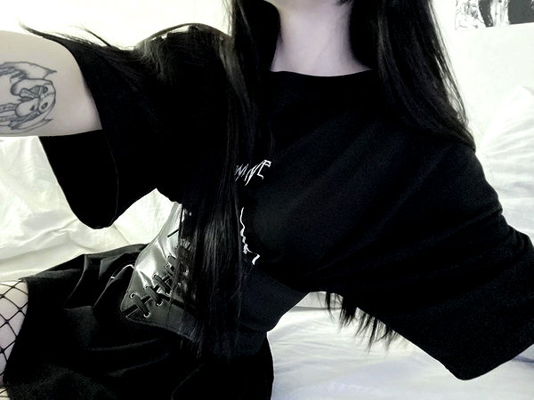 glowmoonshorty instagram image archive image