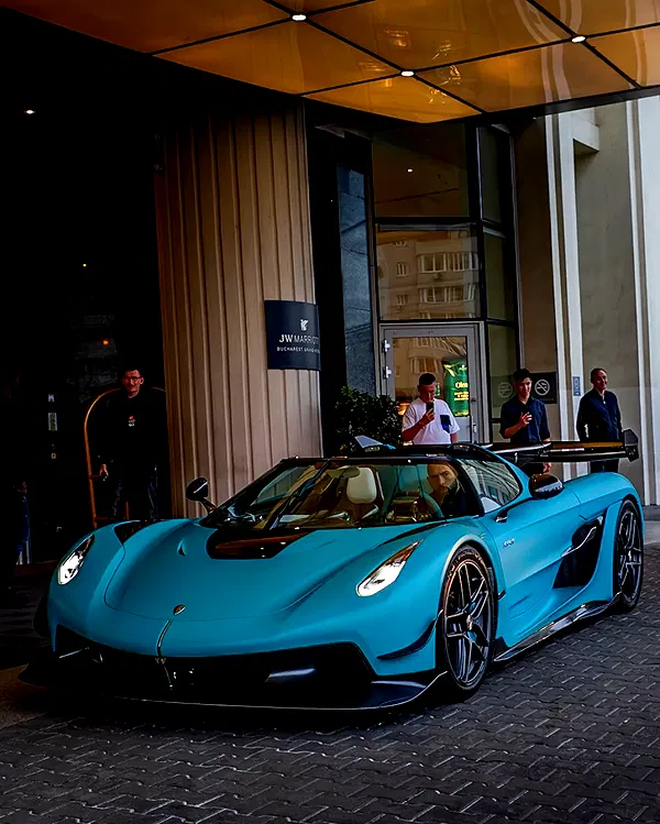 tateauraa tateauraa archive image