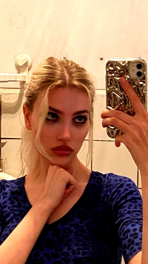 alien.hanna instagram image archive image