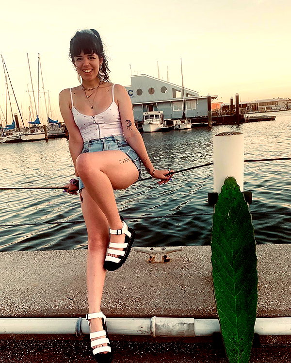 yeahimcaroline instagram image archive image