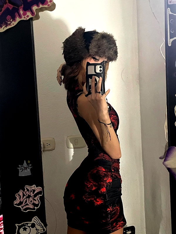 shevaal_x instagram image archive image