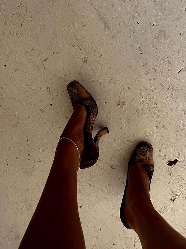 reneeebeller instagram image archive image
