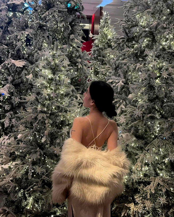 lyhythuedoxinh instagram image archive image