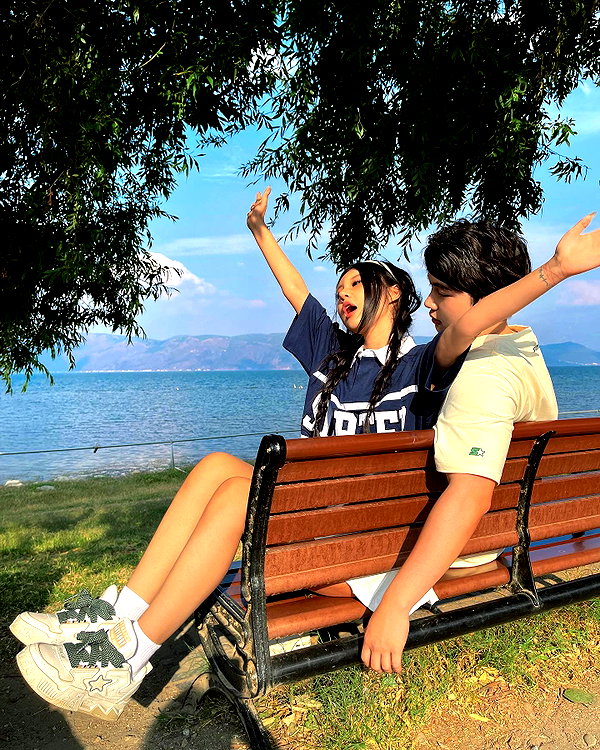 ll.lu1s instagram image archive image