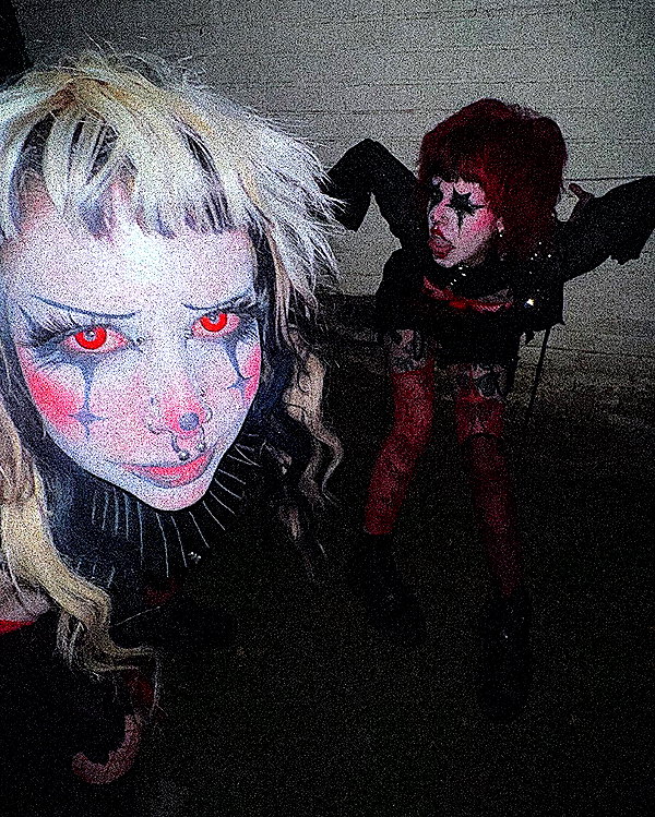 yeahimcaroline instagram image archive image