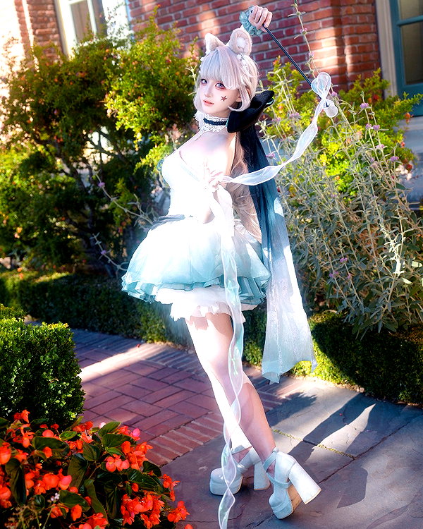 miee_cos instagram image archive image