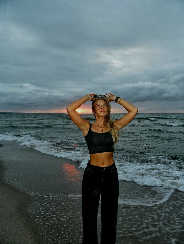 danamrts instagram image archive image