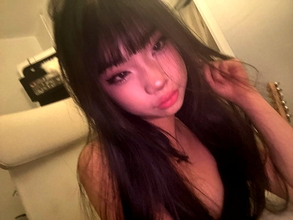 officialmiji640 instagram image archive image