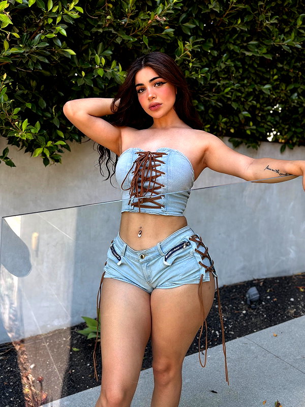 alinnarosee instagram image archive image