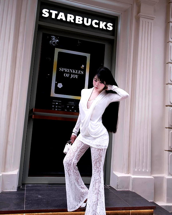 lyhythuedoxinh instagram image archive image