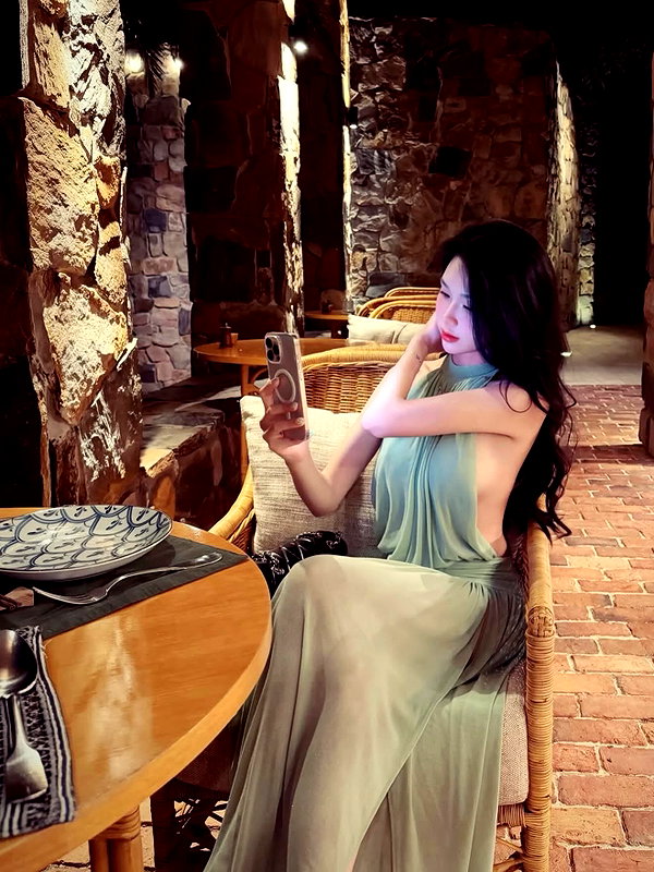 lyhythuedoxinh instagram image archive image