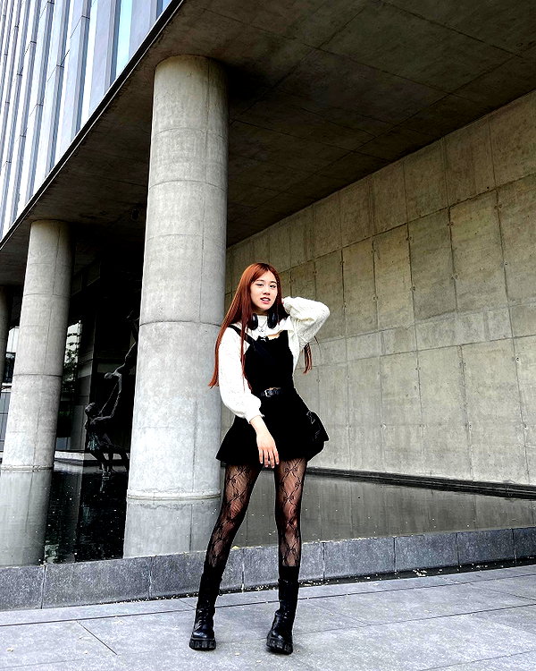 is2tian instagram image archive image
