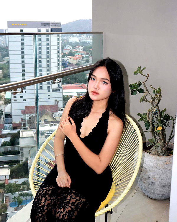 lyhythuedoxinh instagram image archive image