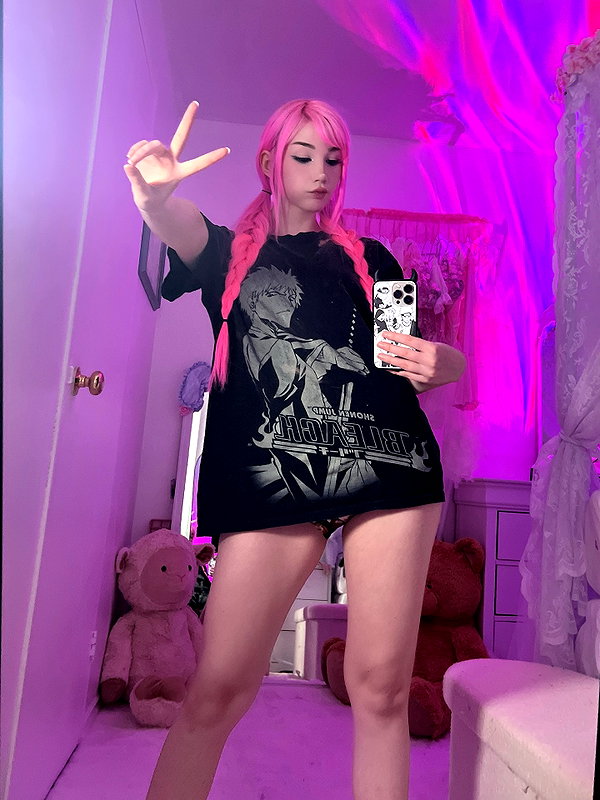 danielle.mercedie instagram image archive image