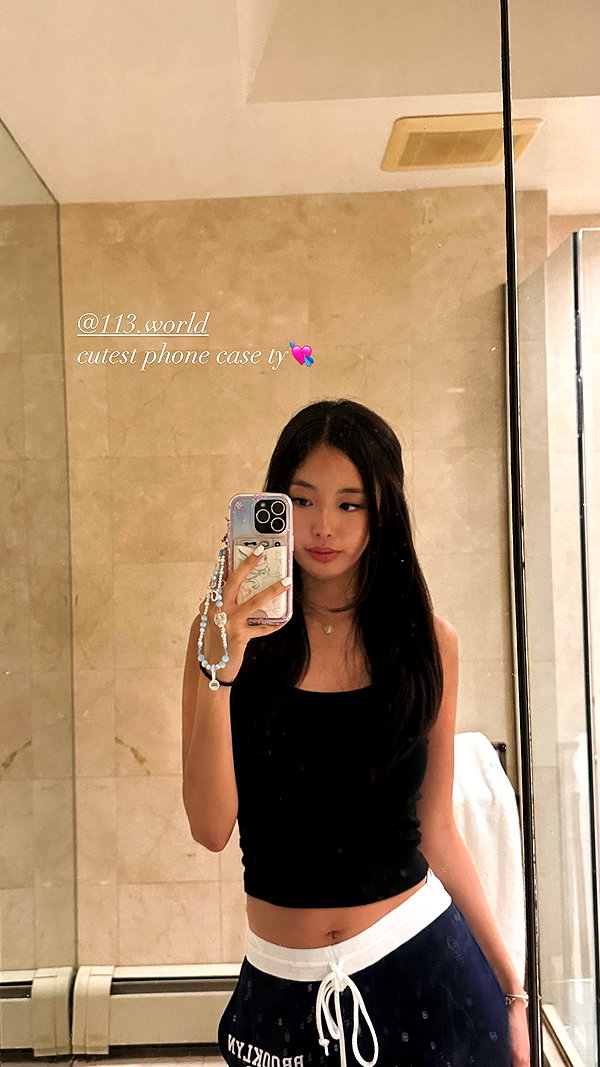 Archived image from @lizzieekim on Instagram