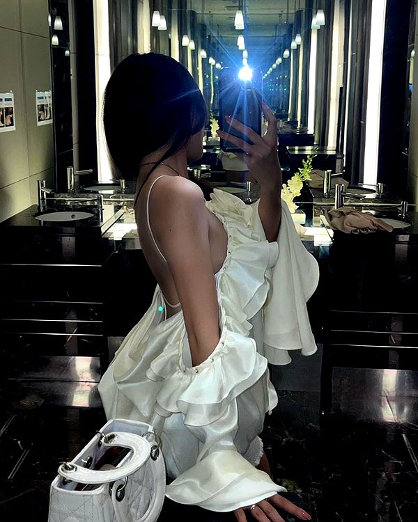 lyhythuedoxinh instagram image archive image
