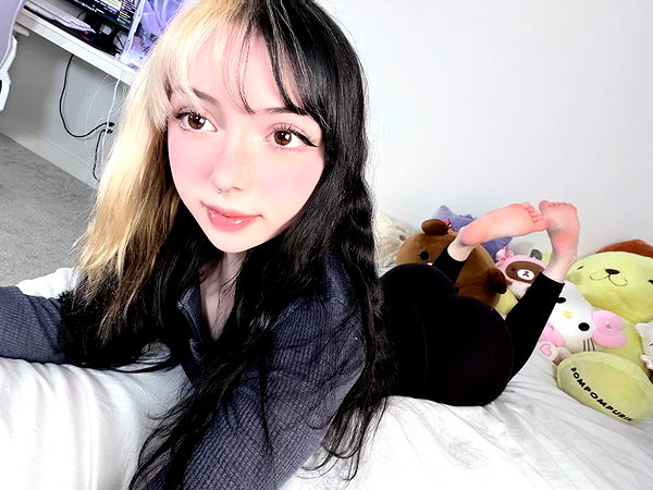 mia4rentz instagram image archive image