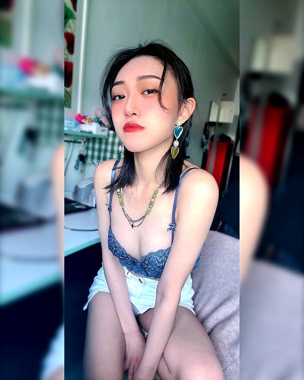 ge.more_x instagram image archive image