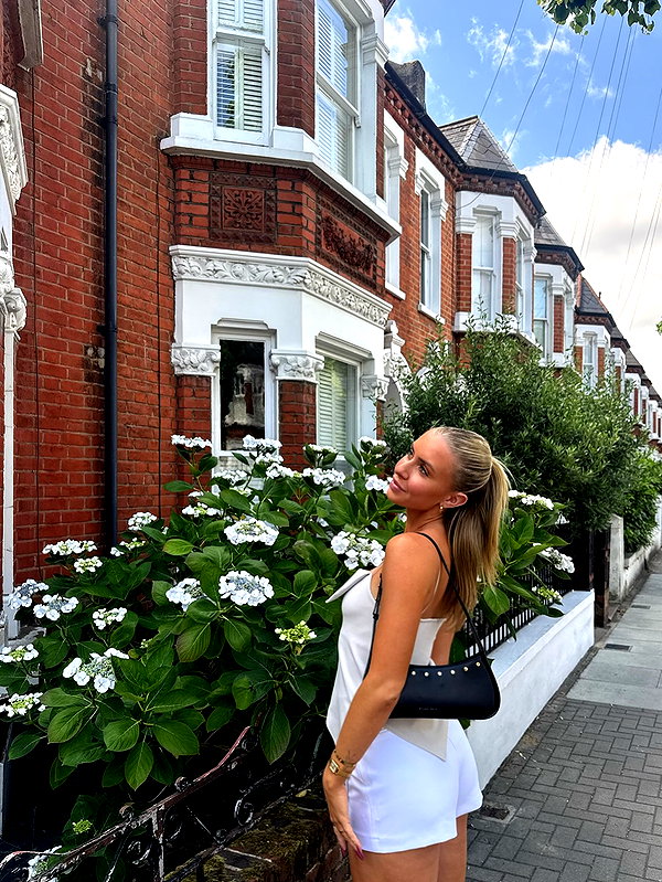 allygravemade instagram image archive image