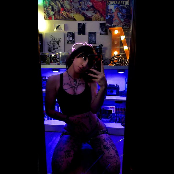 luucifina instagram image archive image