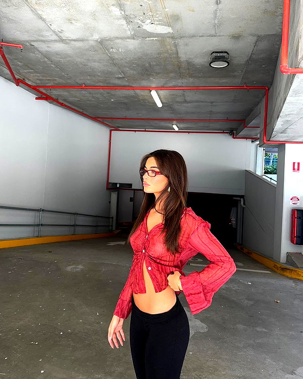 oliviaphillipps instagram image archive image