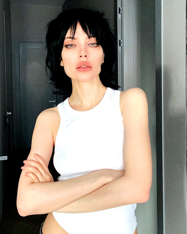 alien.hanna instagram image archive image