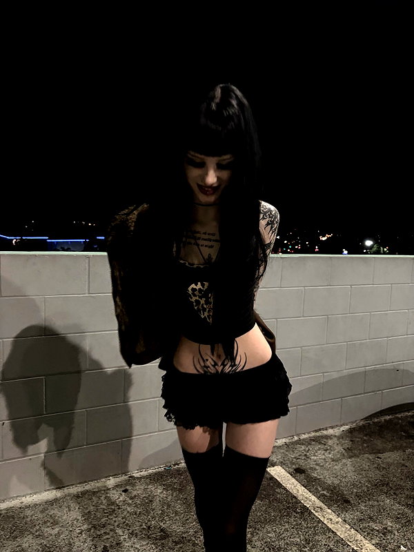 livindeadyaz instagram image archive image